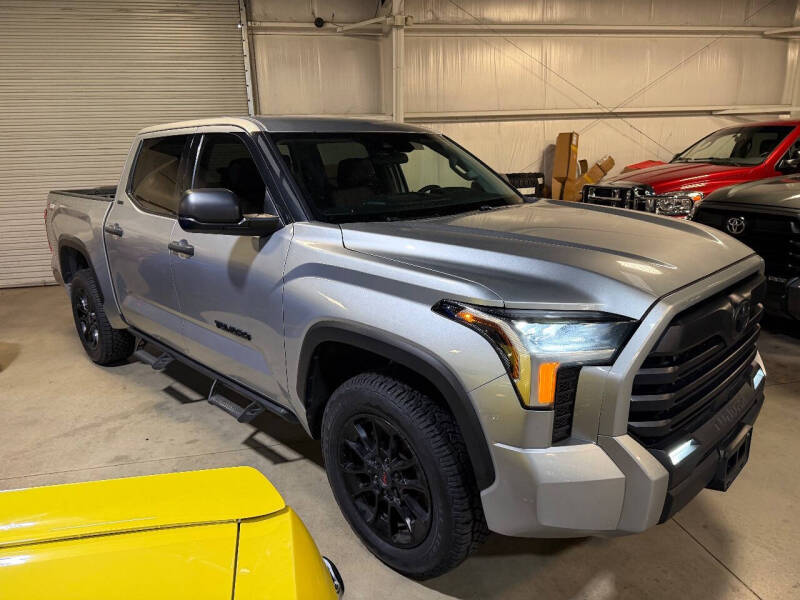 2022 Toyota Tundra SR5's photo