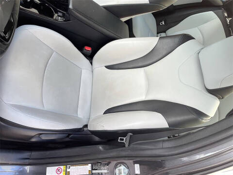 2019 Toyota Prius XLE AWD-e