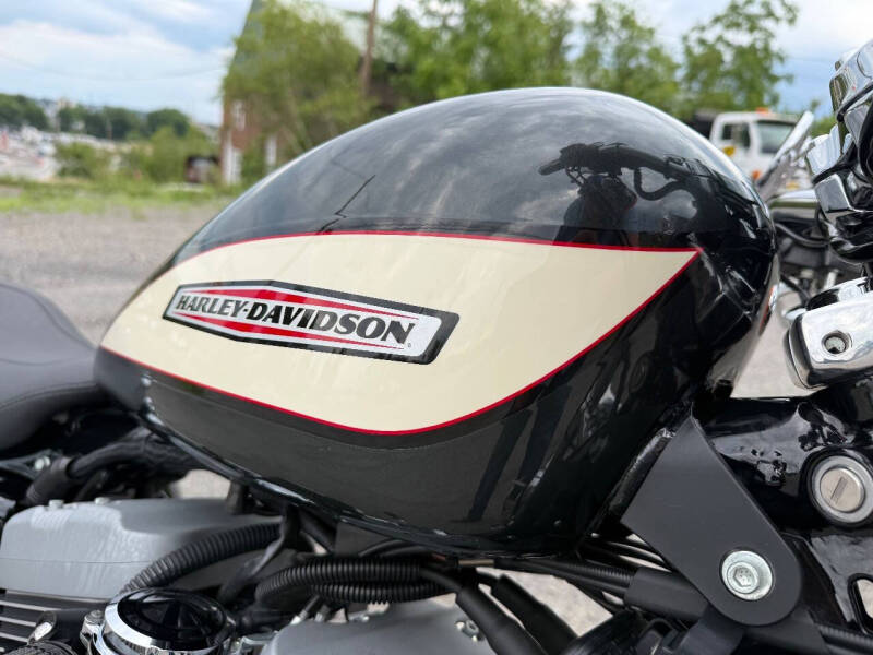 2005 Harley Davidson Sportster 1200