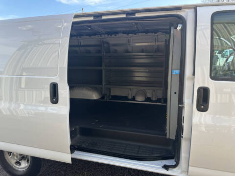 2025 Chevrolet Express 2500