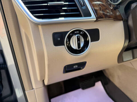 2014 Mercedes-Benz GL-Class GL 550 4MATIC