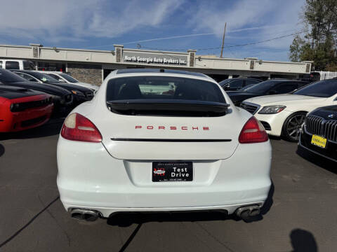 2013 Porsche Panamera 4