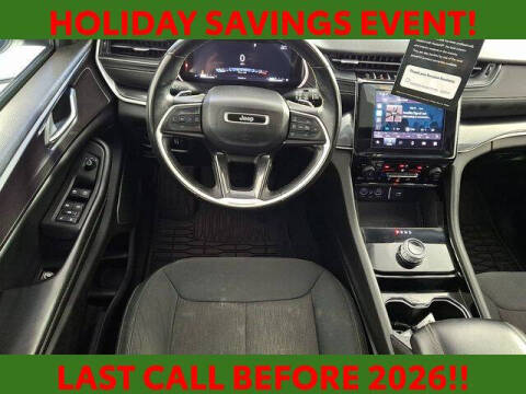 2022 Jeep Grand Cherokee L Laredo