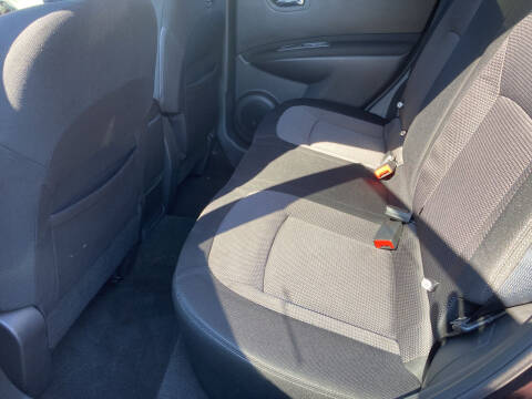 2011 Nissan Rogue SV