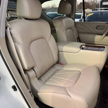 2017 Infiniti QX80