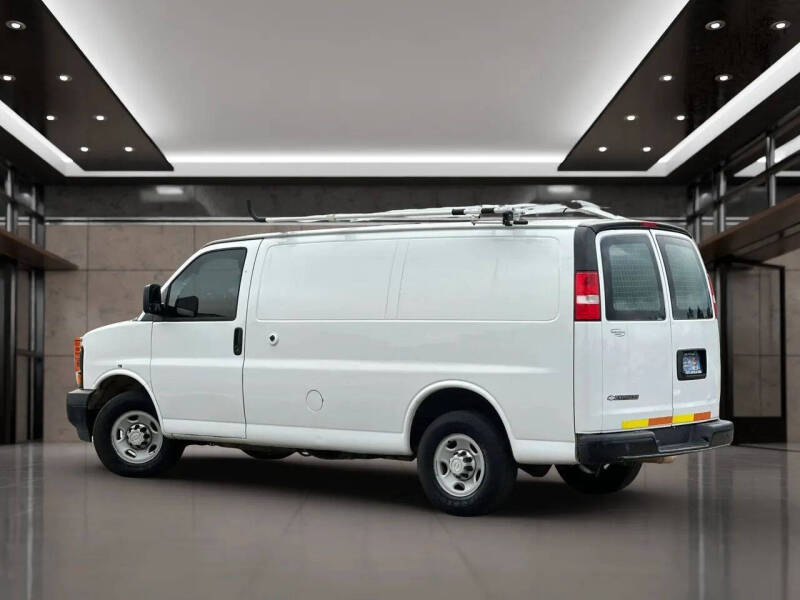 2017 Chevrolet Express 2500