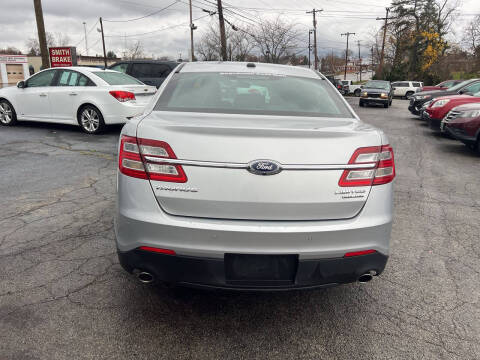 2016 Ford Taurus Limited