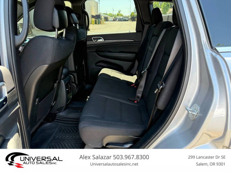 2020 Jeep Grand Cherokee Laredo