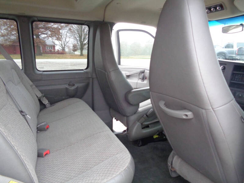 2017 GMC Savana LT 3500