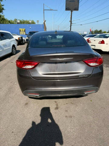 2015 Chrysler 200 S