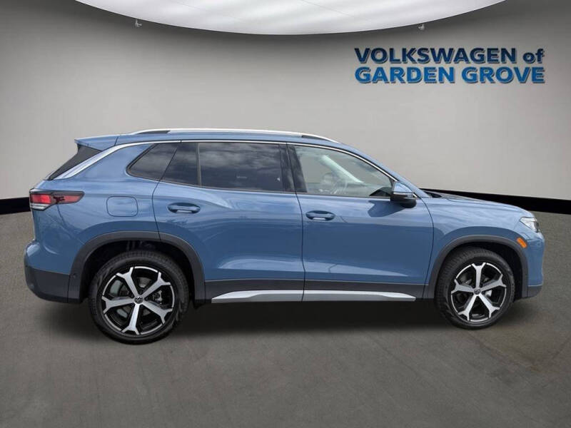 2025 Volkswagen Tiguan SE