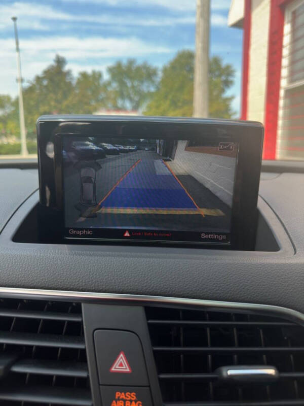 2016 Audi Q3 2.0T quattro Prestige