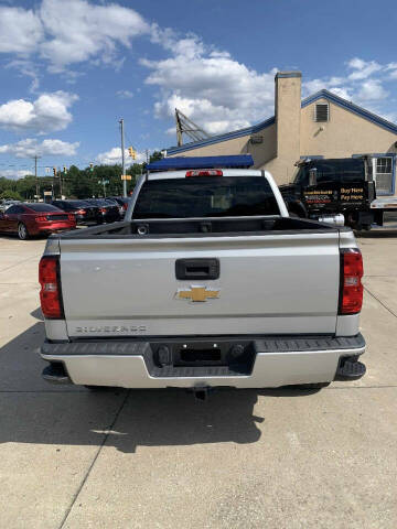 2017 Chevrolet Silverado 1500 Custom