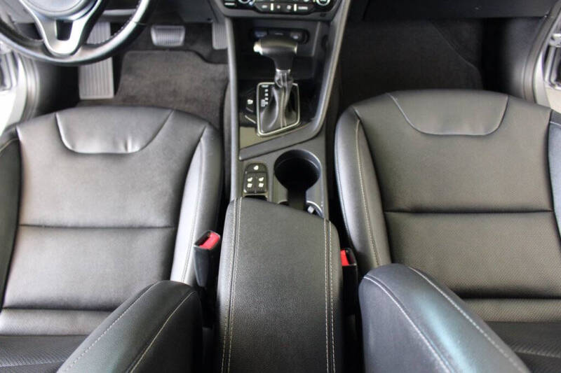 2022 Kia Niro EX Premium