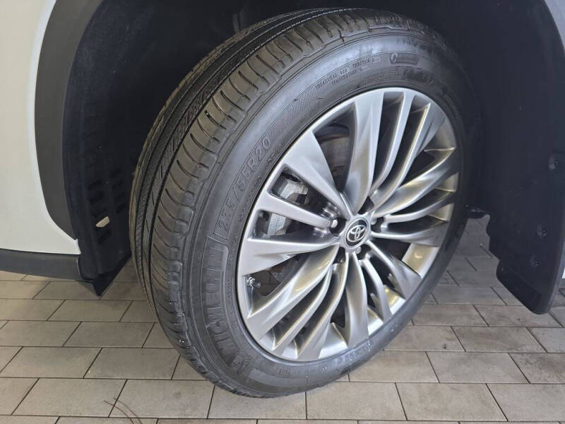 2021 Toyota Highlander Platinum
