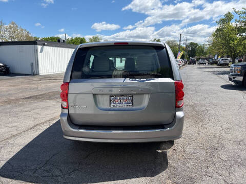 2014 Dodge Grand Caravan SE