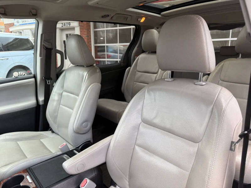 2015 Toyota Sienna
