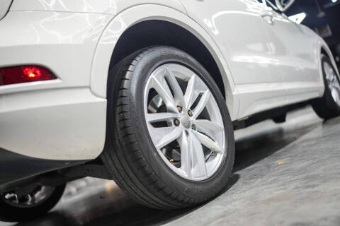 2017 Audi Q3 2.0T Premium