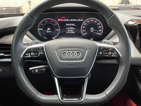 2024 Audi e-tron GT quattro Premium Plus