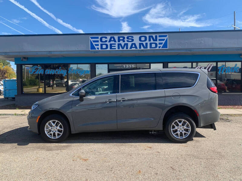 2023 Chrysler Pacifica Touring L