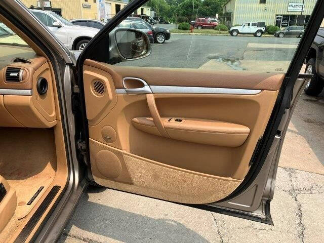 2004 Porsche Cayenne S