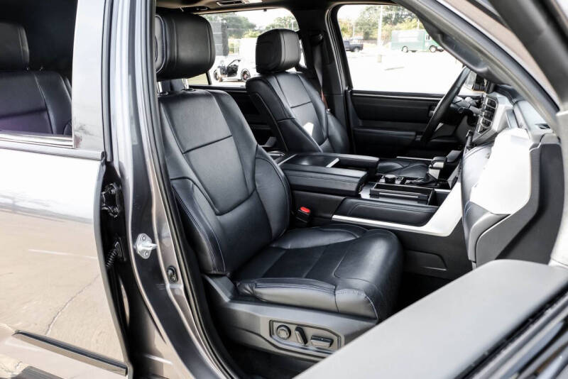 2023 Toyota Sequoia Platinum