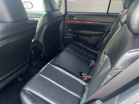 2010 Subaru Outback 2.5i Limited