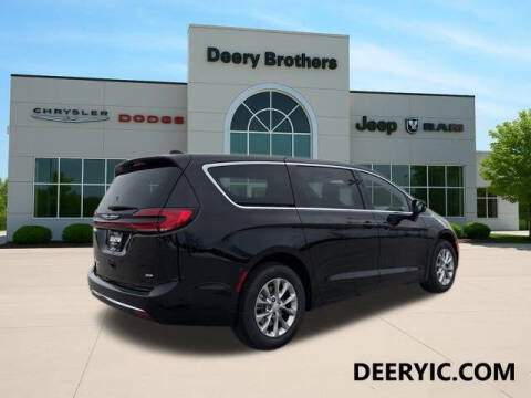 2026 Chrysler Pacifica Select
