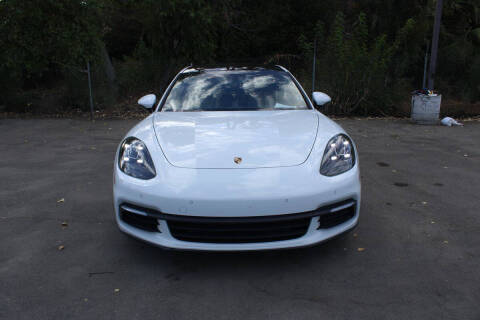 2018 Porsche Panamera
