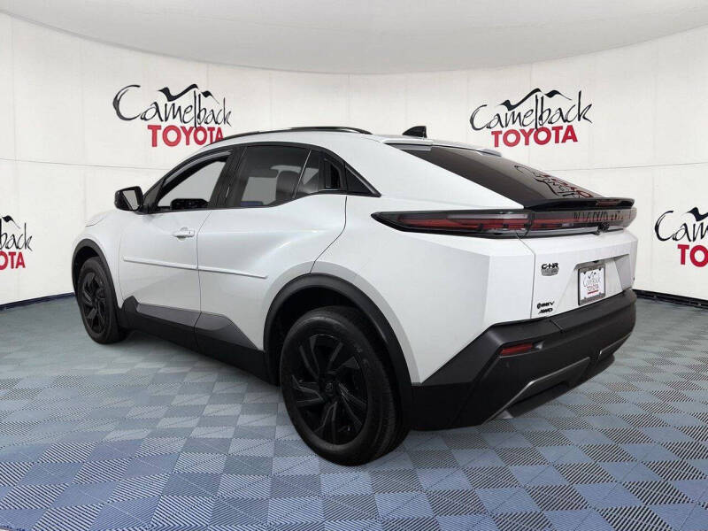 2026 Toyota C-HR SE