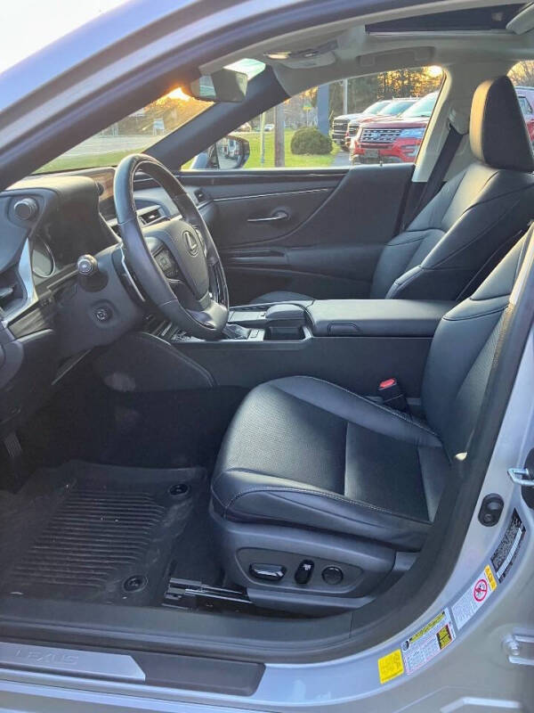 2019 Lexus ES 350 Luxury