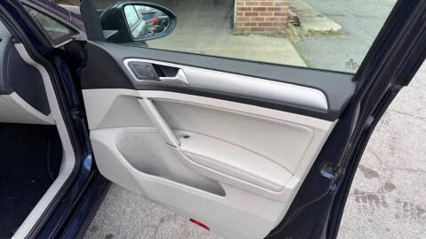 2017 Volkswagen Golf TSI SE