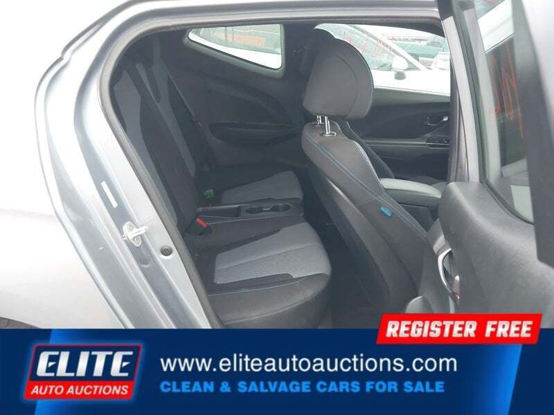 2019 Hyundai Veloster
