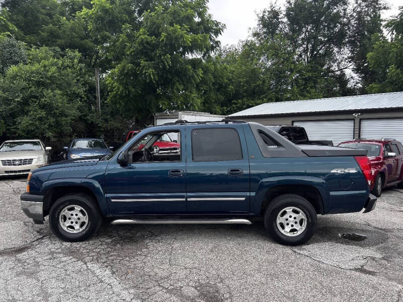 2005 Chevrolet Avalanche 1500 LT