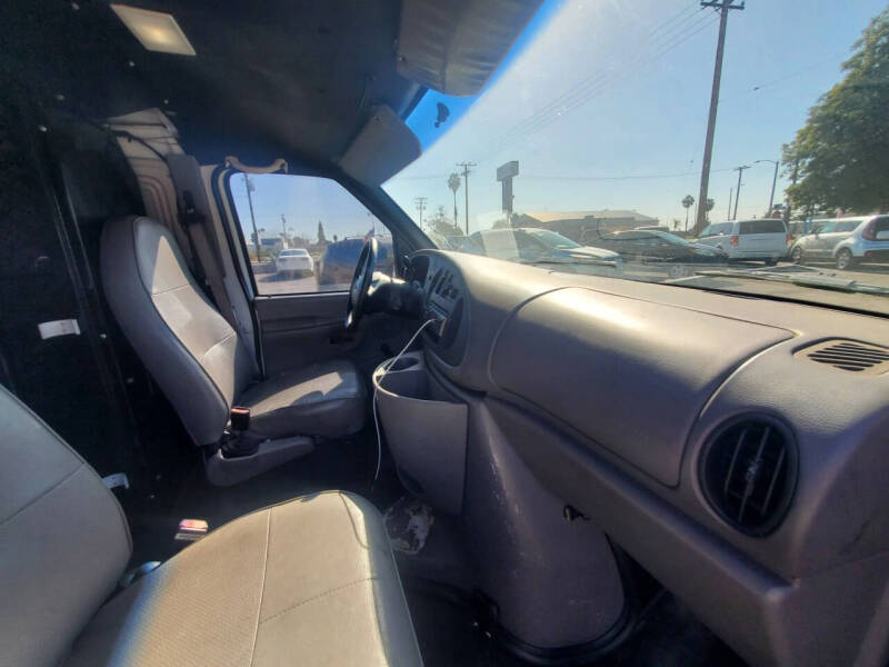 1999 Ford E-150