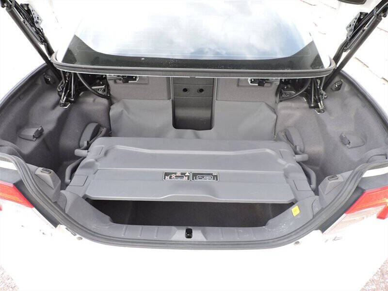 2011 Volvo C70 T5