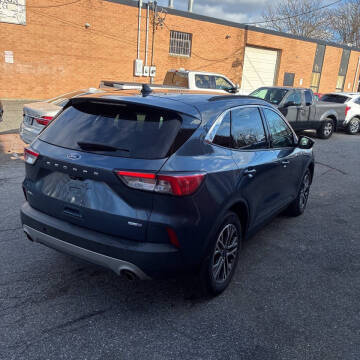 2020 Ford Escape SEL