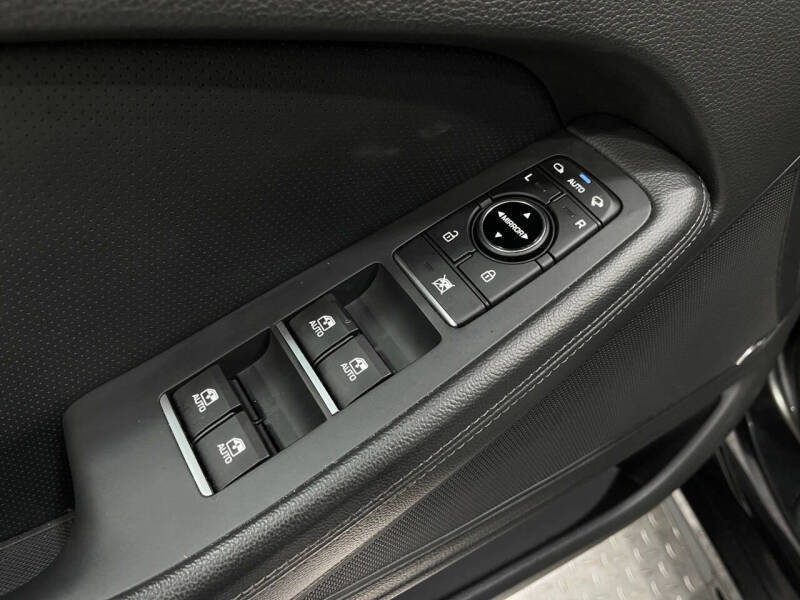 2020 Genesis G80