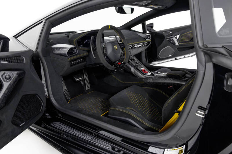 2018 Lamborghini Huracan LP 640-4 Performante