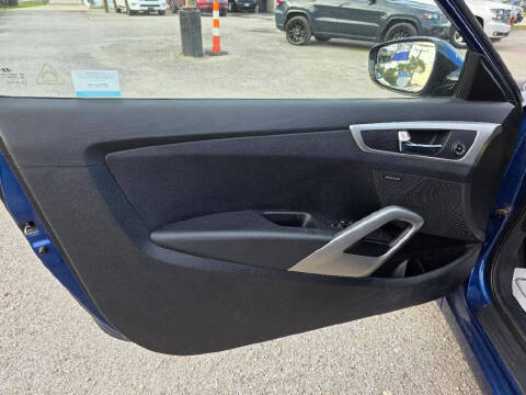 2017 Hyundai Veloster