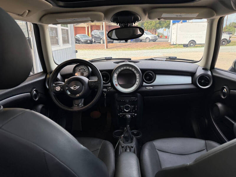 2013 MINI Hardtop Cooper