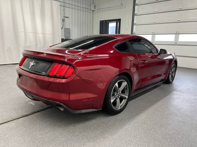 2016 Ford Mustang V6