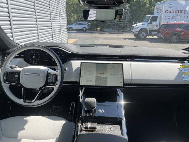 2025 Land Rover Range Rover Sport P530 Dynamic SE