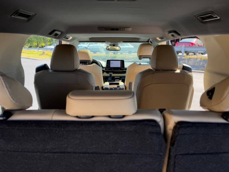2023 Toyota Sienna