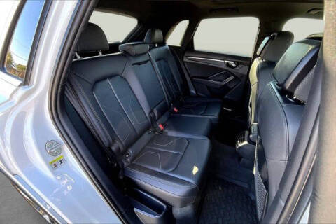 2019 Audi Q3 quattro S line Prem Plus 45 TFSI