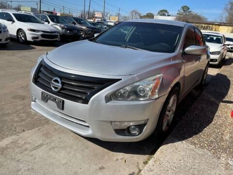 2014 Nissan Altima for sale at Sam's Auto Sales in Houston TX