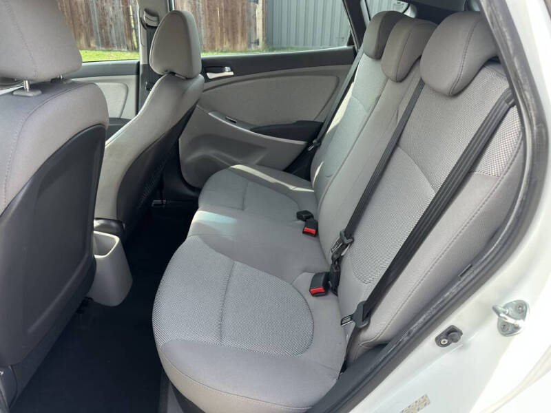 2012 Hyundai Accent GS