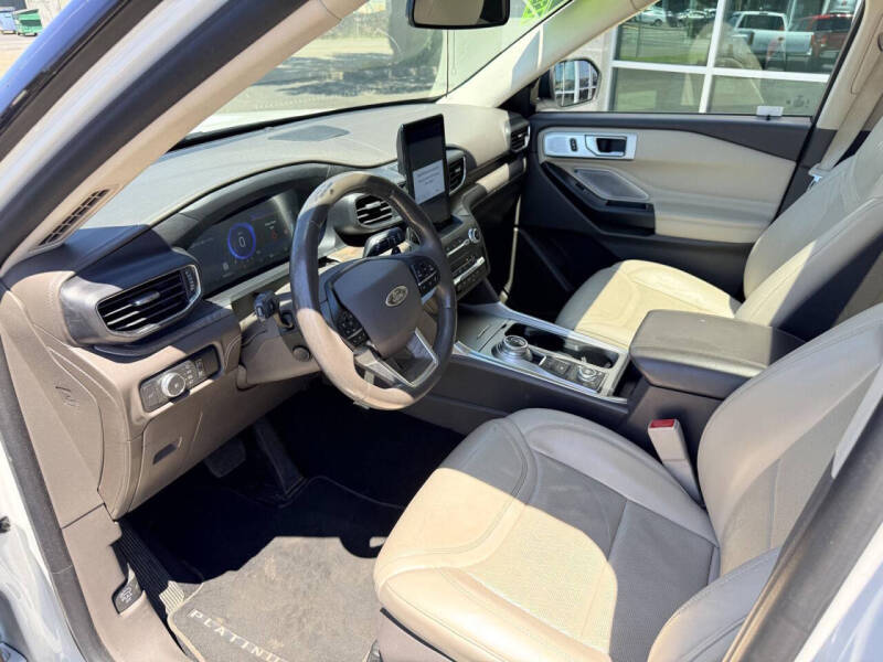 2020 Ford Explorer Platinum