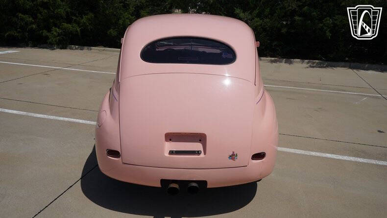 1947 Ford Customline