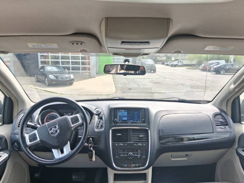 2012 Dodge Grand Caravan Crew